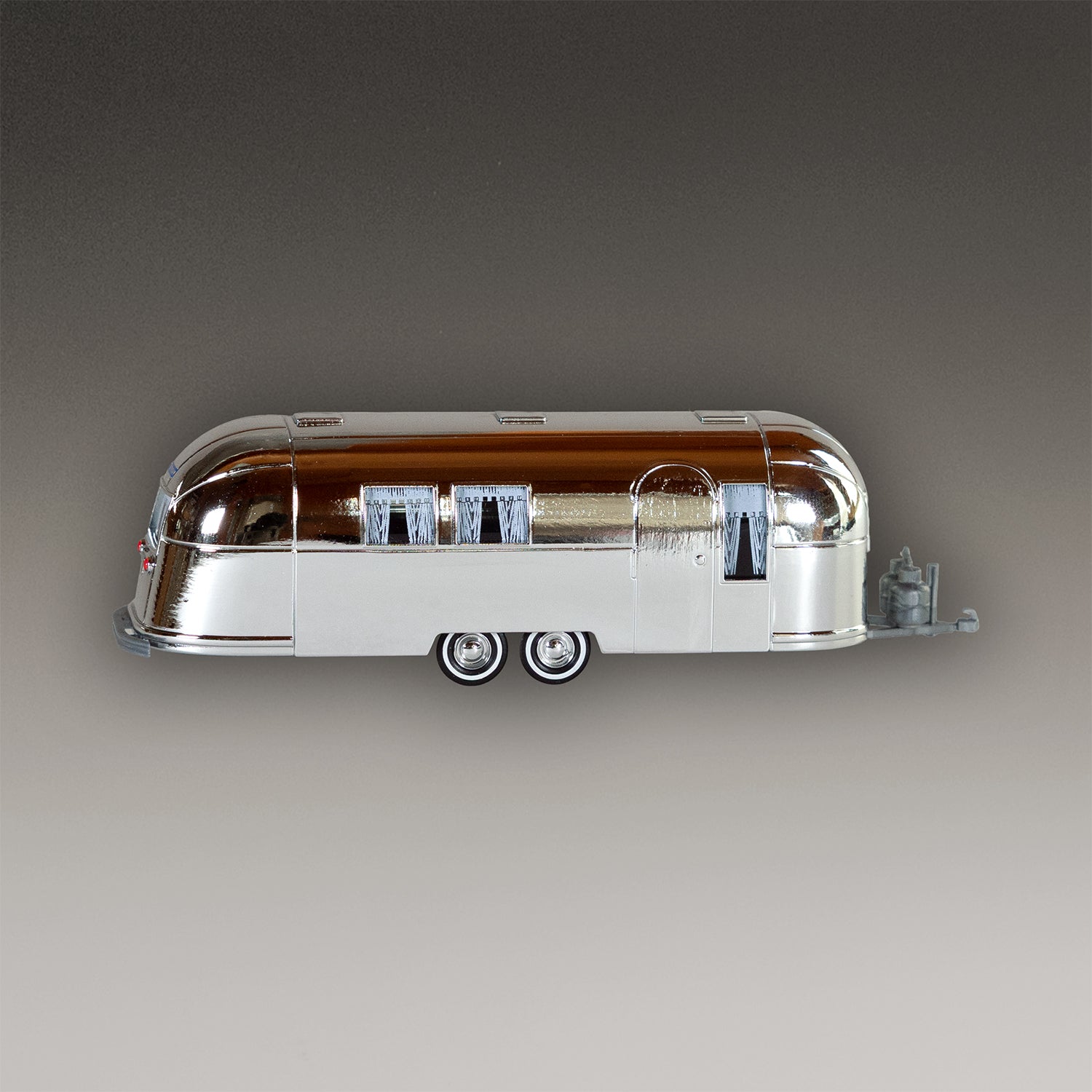 Busch 1958 Airstream Camping Trailer Model – Museum of Jurassic